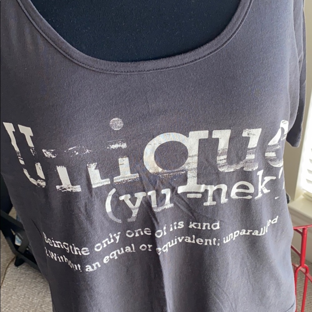 Bui yah kah gray crop top 😻